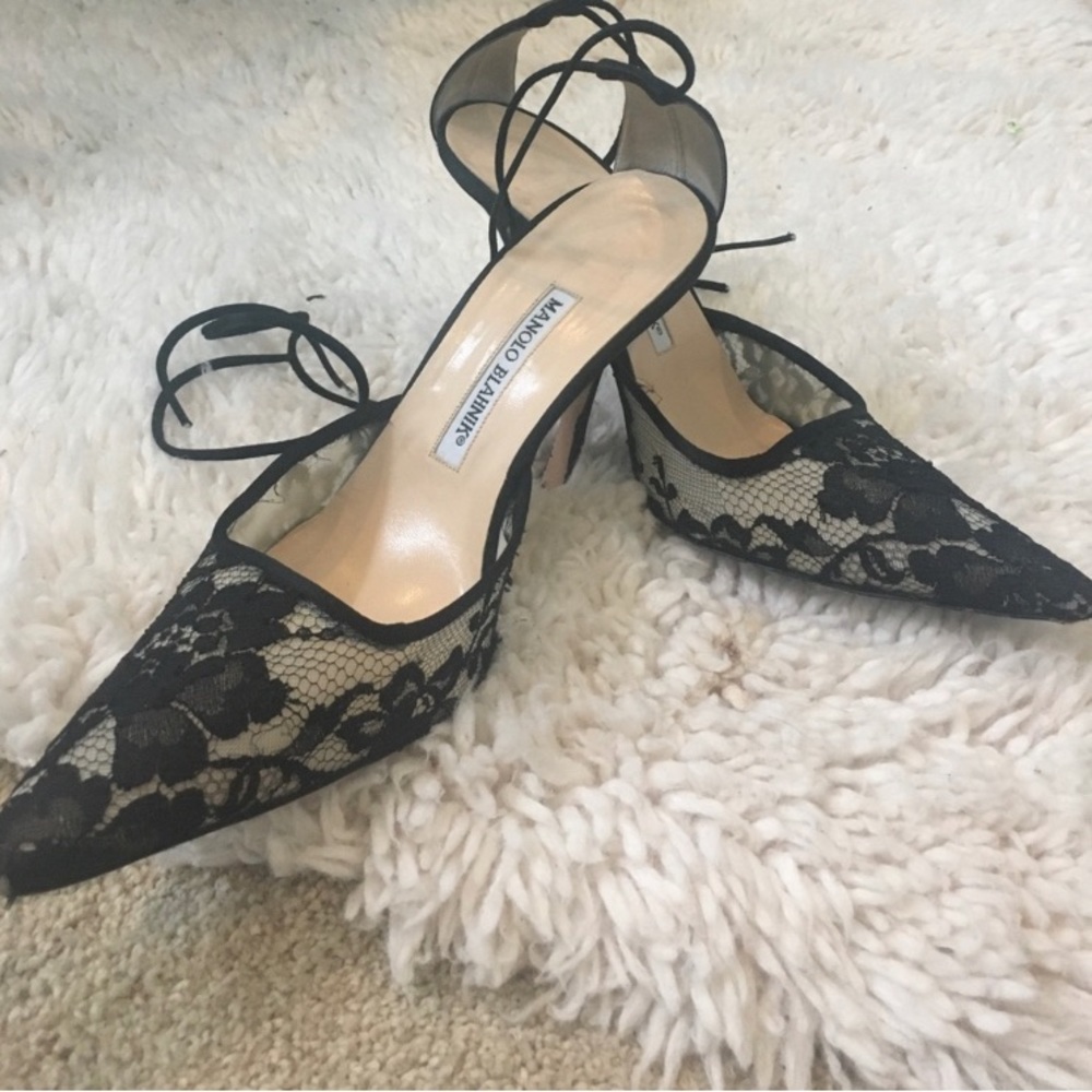 Stunning Manolo Blahniks.